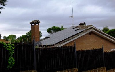 Instalación de paneles solares para autoconsumo en una casa de Soto de Viñuelas, Madrid