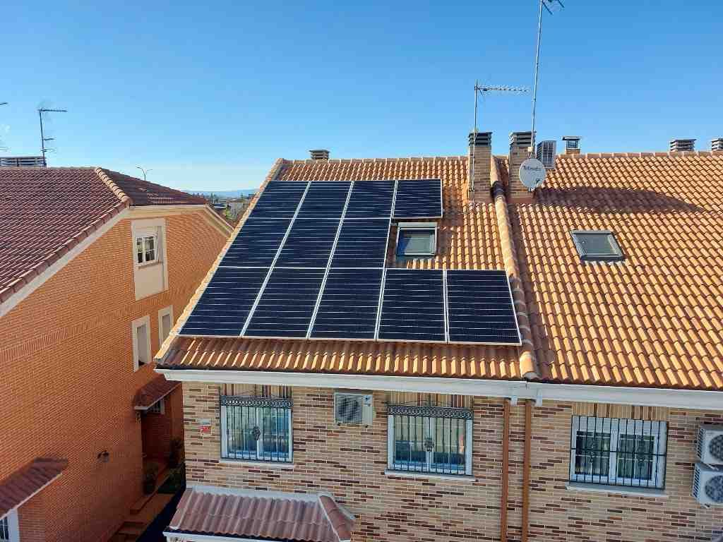 instalación de autoconsumo en vivienda