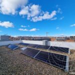Estructura de hormigón lastrada para paneles solares