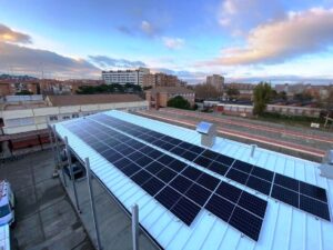 instalación de placas solares para autoconsumo en empresa