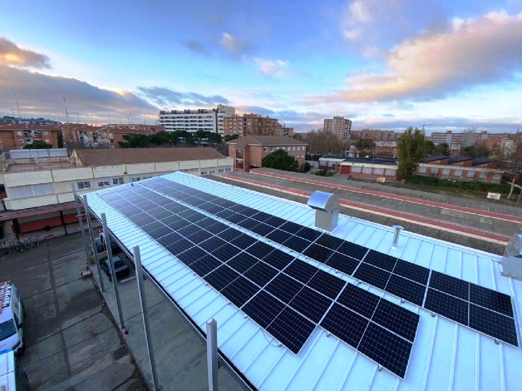 instalación de placas solares para autoconsumo en empresa