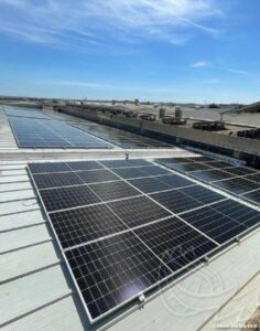 Instalación de autoconsumo fotovoltaico en una empresa de calzado de Elche