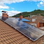 Instalación de paneles solares para la carga de vehículo eléctrico