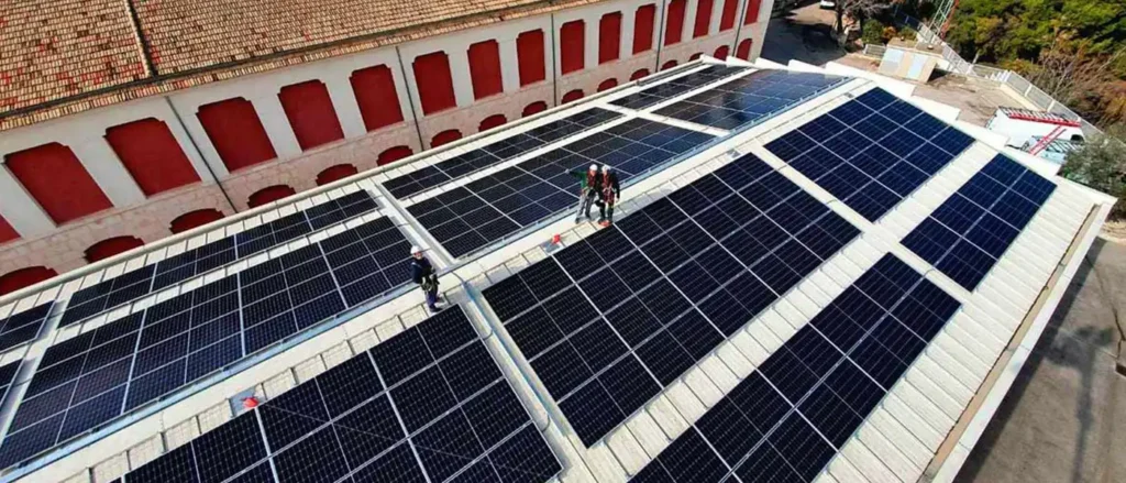 cubierta de tejado alquilada para paneles solares