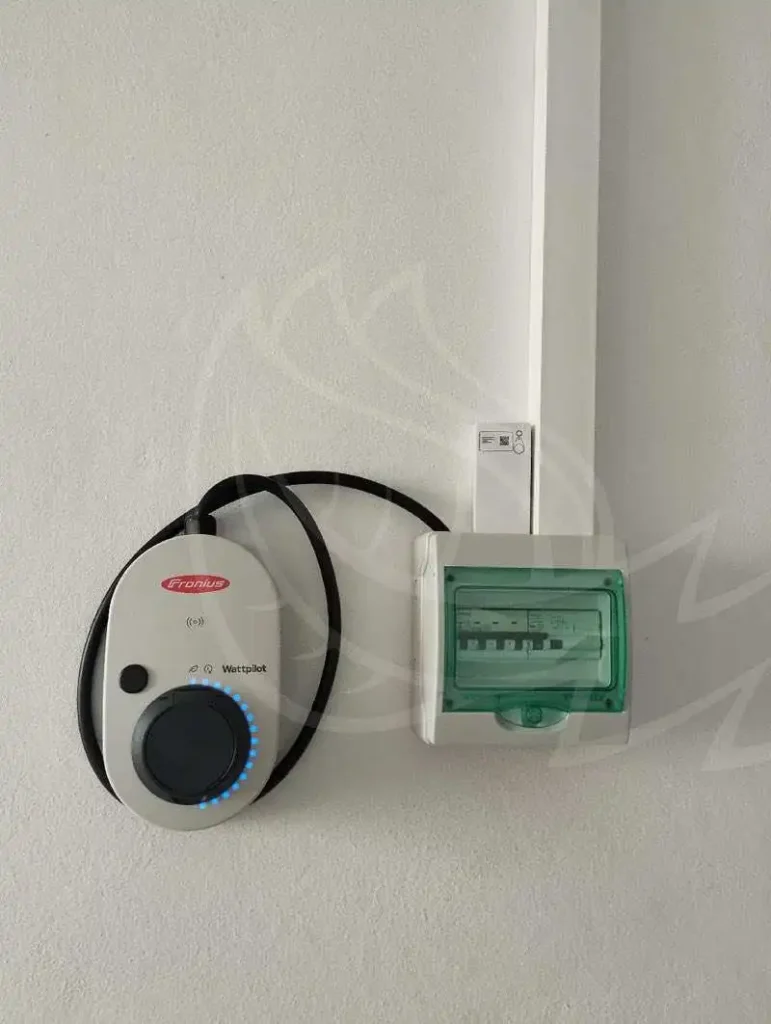 cargador vehículo eléctrico de fronius