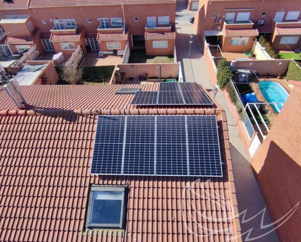 instalacioens placas solares a dos aguas