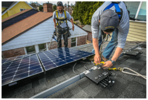 instalacion-paneles-solares-microinversores-cambio-energetico