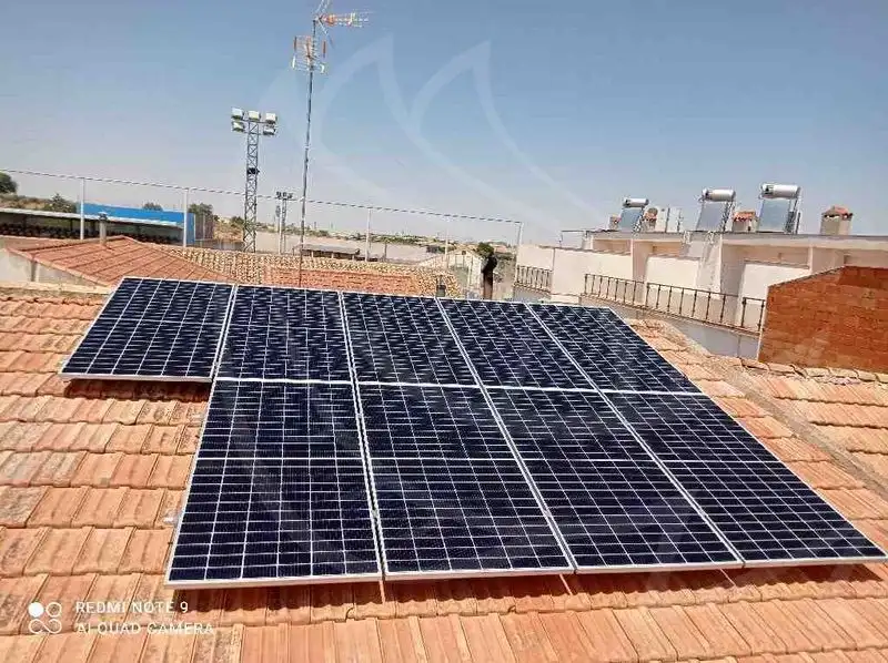 instalación fotovoltaica sobre tejado