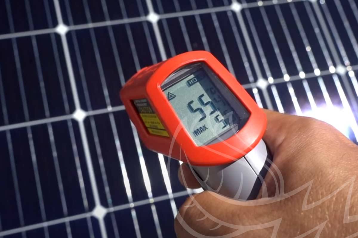 Medición de temperatura de un panel solar