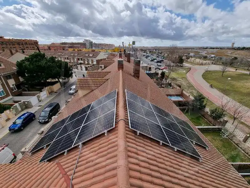 autoconsumo a dos aguas en vivienda de Madrid