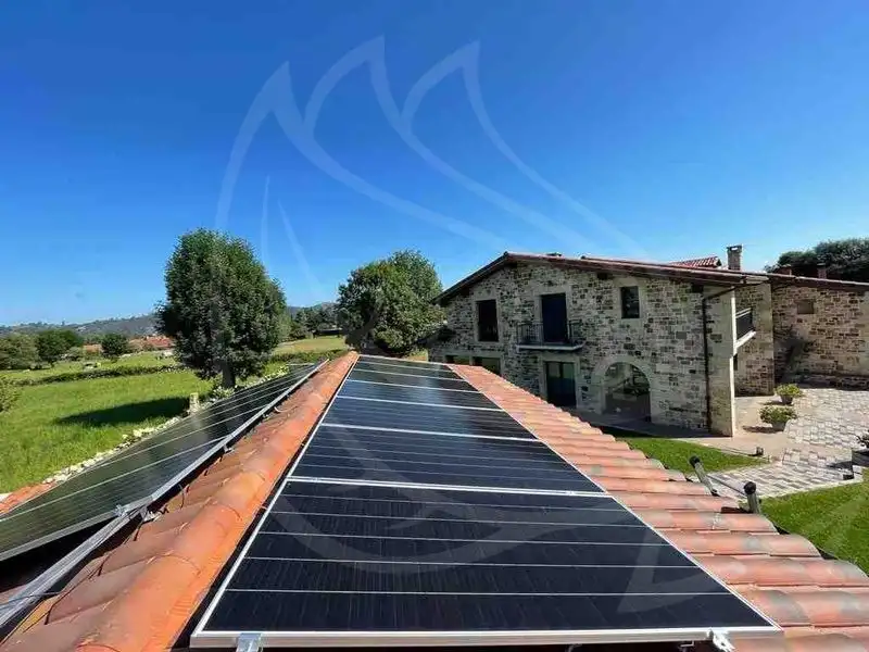 Instalación de placas solares y batería